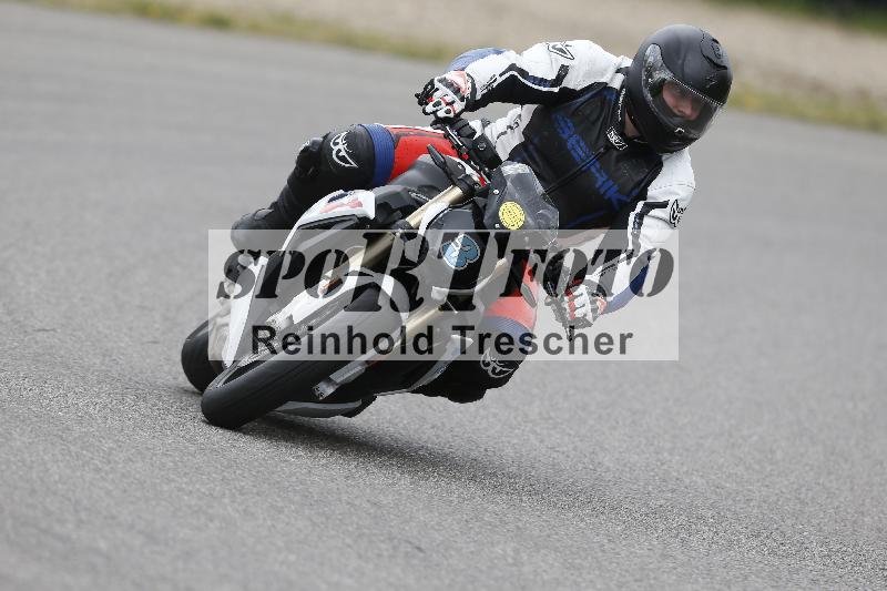 /09 19.04.2026  Caremotion get faster ADR/Gruppe gelb/3